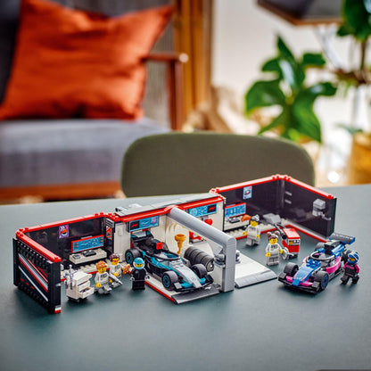 LEGO Pit Box with Mercedes AMG and Alpine F1 Cars 60444 City (Delivery: January 1, 2025)