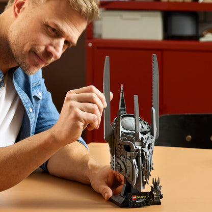 LEGO Icons The Lord Of The Rings: de Helm van Sauron – Woondecoratie Bouwpakket voor Volwassenen – Incl. De Ene Ring en Verzamelbaar Poppetje – Cadeau voor Filmliefhebbers, Mannen en Vrouwen – 11373