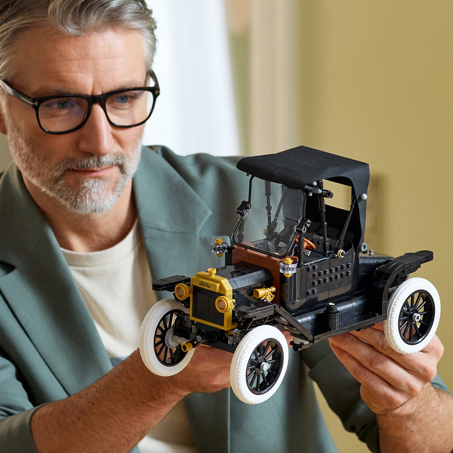 LEGO Icons Ford Model T Klassieke Auto Bouwpakket voor Volwassenen – Modelauto met Stoffen Dak, Hoge Wielen en Gedeelde Voorruit – Woondecoratie – Cadeau voor Mannen en Vrouwen 11376