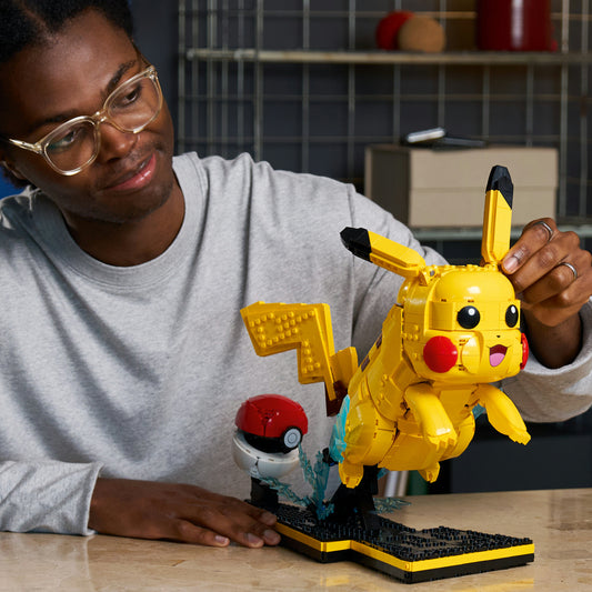 LEGO Pokémon Pikachu en Pokéball Bouwpakket voor Volwassenen 72152 (verkrijgbaar vanaf 1 mei 2026)