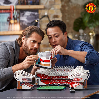 LEGO Manchester United Football Stadium 10272 Creator Expert