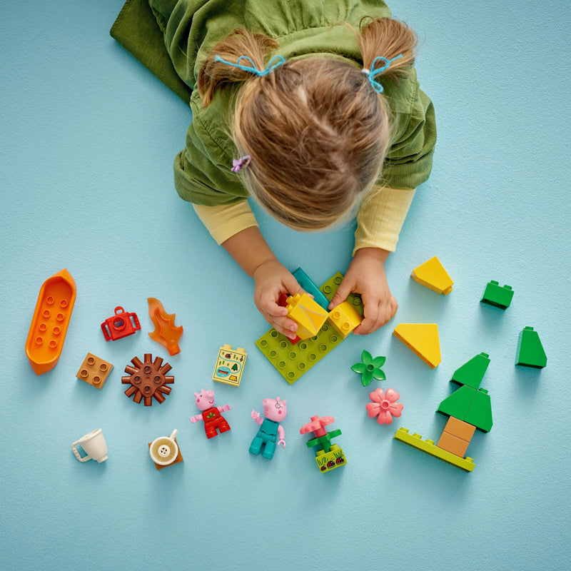 LEGO Kampeertrip met Peppa Pig 10452 Peppa Pig