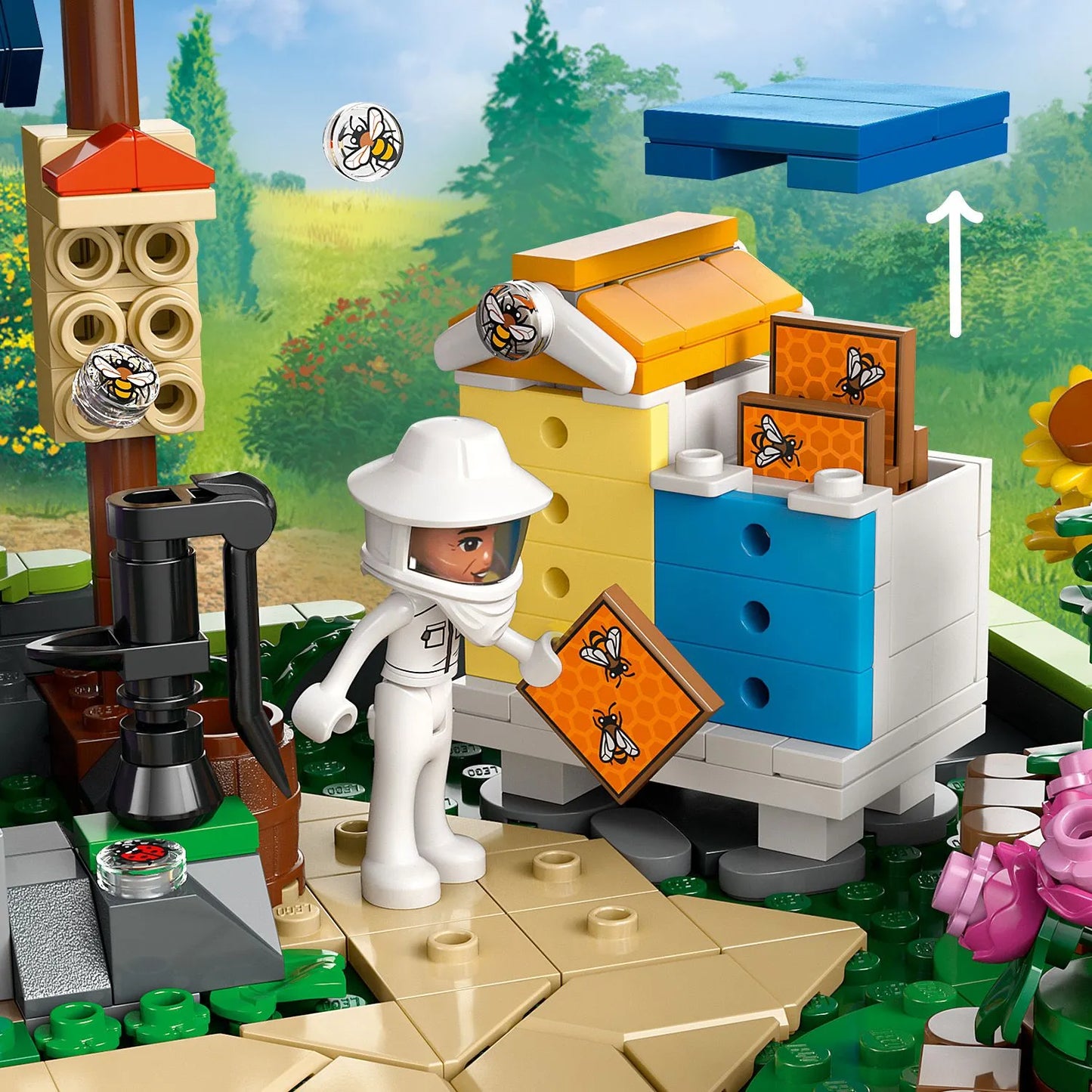 LEGO Beekeeping House and Flowers 42669 Friends (Pre-Order: January 2025)