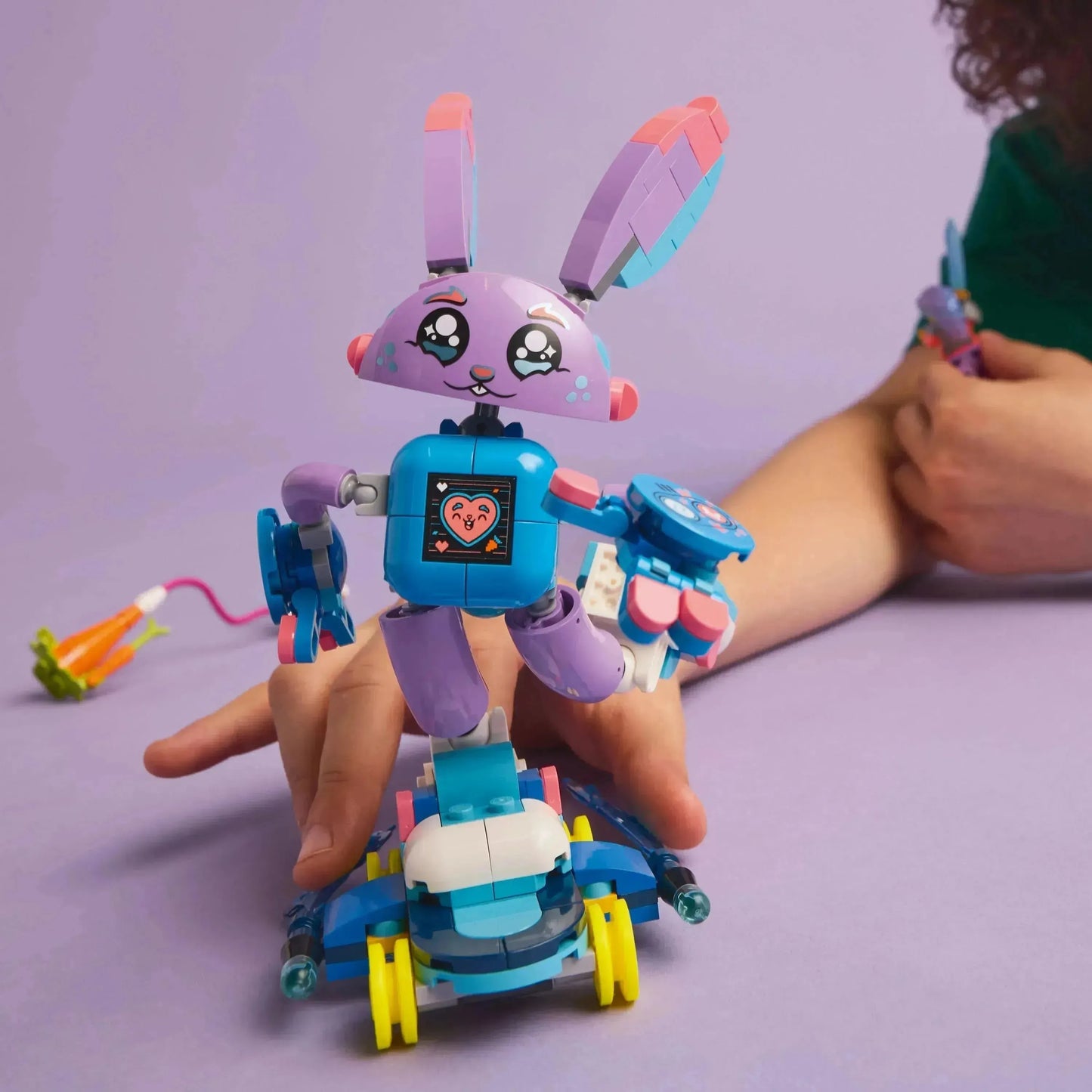 LEGO Izzie and Bunchu Rro the gaming bunny 71490 Dreamzzz