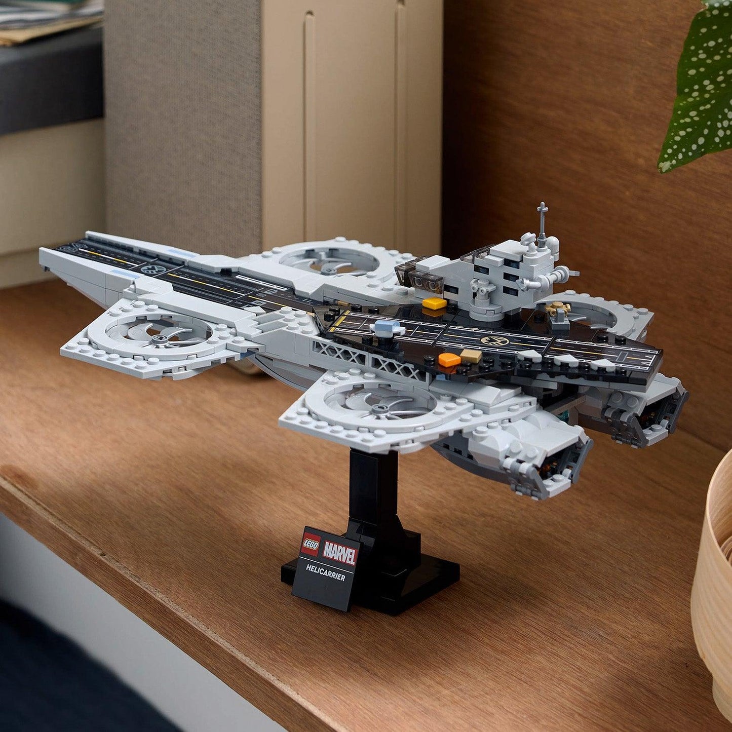 LEGO The Avengers Helicarrier 76295 Superheroes 