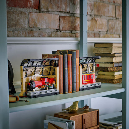 LEGO Zweinstein Express boekensteun 76450 Harry Potter