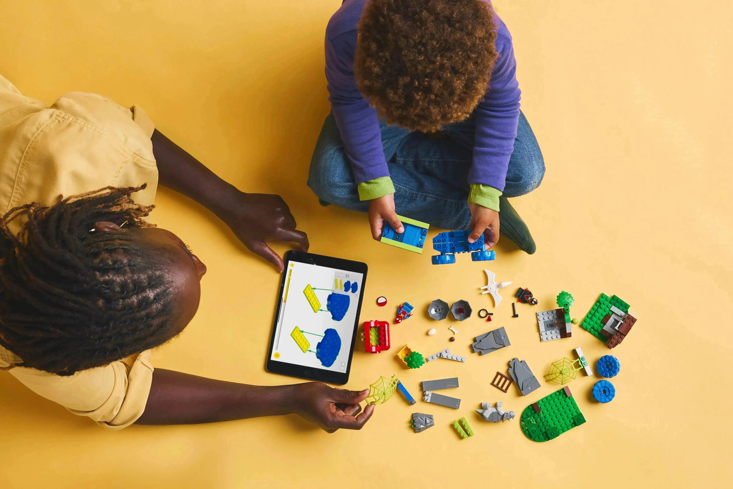 LEGO Reddingsmissie in de Dino Truck 11199 Spiderman