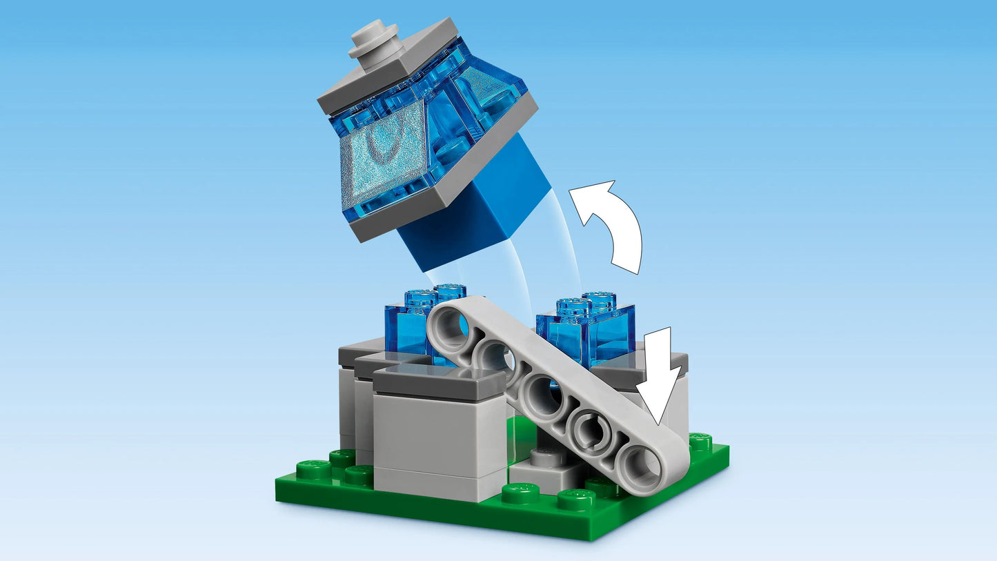 LEGO De Ghast-ballon aanval op het dorp 21273 Minecraft