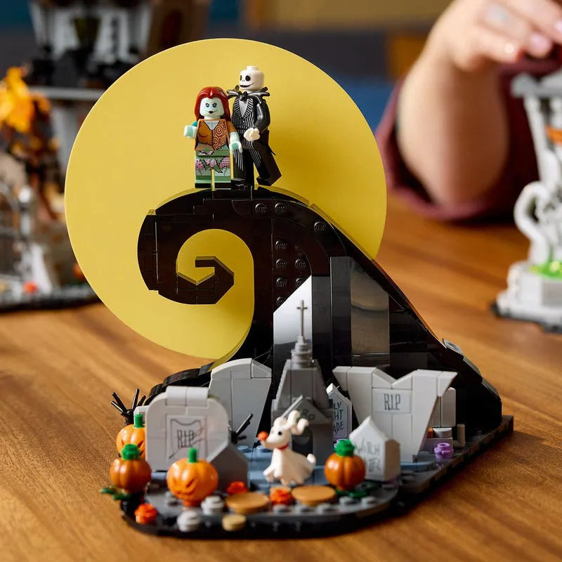 LEGO Tim Burtons The Nightmare before Christmas 21351 Ideas @ 2TTOYS | Official LEGO shop😊🥰 2TTOYS €. 199.99