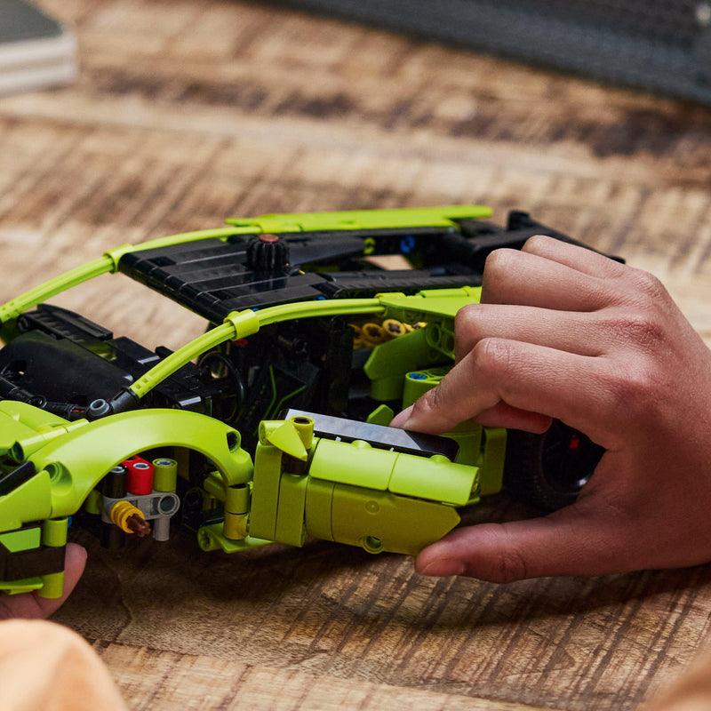 LEGO Lamborghini Huracán Tecnica 42161 Technic LEGO TECHNIC @ 2TTOYS | Official LEGO shop😊🥰 LEGO €. 44.98