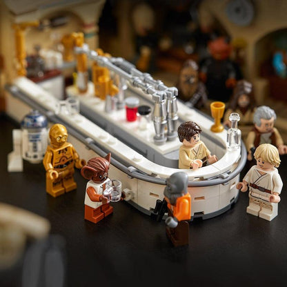 LEGO Mos Eisley Cantina inclusief Luke Skywalker, Han Solo en C-3PO 75290 StarWars LEGO STARWARS @ 2TTOYS | Official LEGO shop😊🥰 LEGO €. 424.99