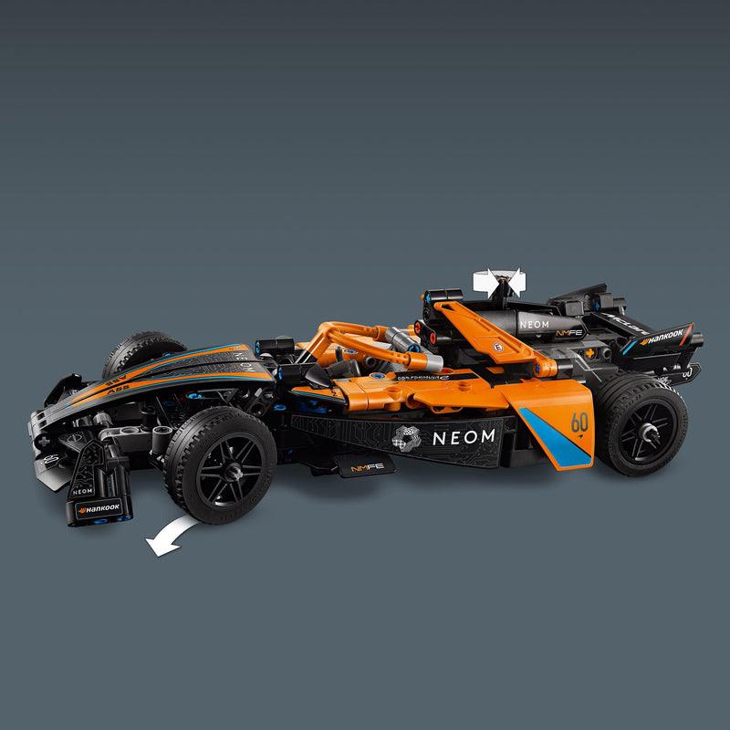 LEGO NEOM McLaren Formula E racewagen 42169 Technic LEGO TECHNIC @ 2TTOYS | Official LEGO shop😊🥰 LEGO €. 44.48