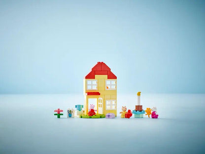 LEGO Peppa Pig Birthday House 10433 DUPLO @ 2TTOYS | Official LEGO shop😊🥰 2TTOYS €. 38.49