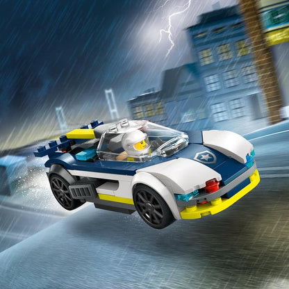 LEGO Politieauto en Muscle Car-achtervolging 60415 City LEGO FRIENDS @ 2TTOYS | Official LEGO shop😊🥰 LEGO €. 16.49