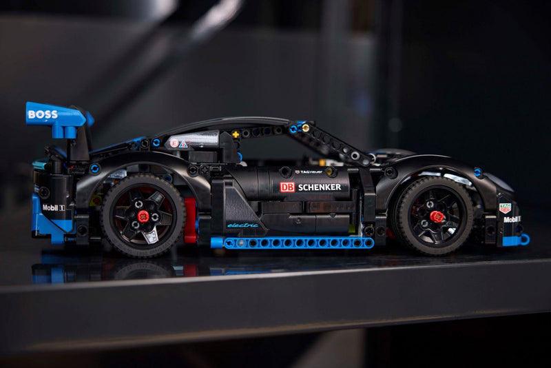 LEGO Porsche GT4 e-Performance racewagen 42176 Technic LEGO TECHNIC @ 2TTOYS | Official LEGO shop😊🥰 LEGO €. 142.98