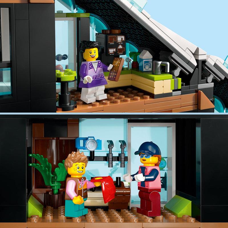 LEGO Ski and Climbing Centre 60366 Ski City LEGO CITY @ 2TTOYS | Official LEGO shop😊🥰 LEGO €. 104.99