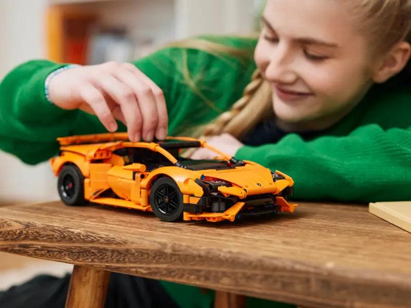 LEGO The Lamborghini Huracán Tecnica 42196 Technic LEGO CREATOR @ 2TTOYS | Official LEGO shop😊🥰 LEGO €. 44.99