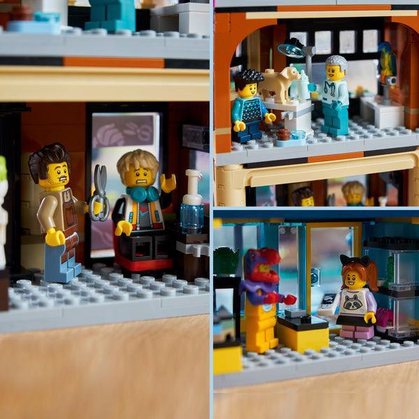 LEGO Binnenstad 60380 City LEGO @ 2TTOYS | Official LEGO shop😊🥰 LEGO €. 178.48