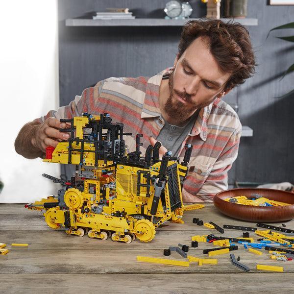 LEGO Cat D11 Bulldozer 42131 Technic LEGO TECHNIC @ 2TTOYS | Official LEGO shop😊🥰 LEGO €. 499.99