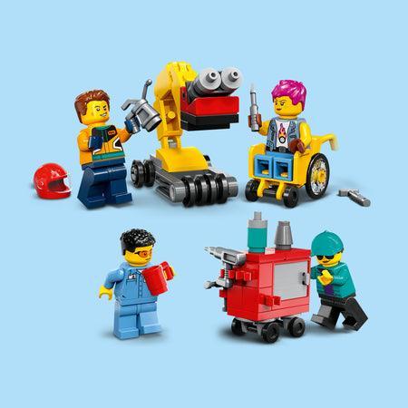 LEGO Custom Car Garage 60389 City LEGO CITY @ 2TTOYS | Official LEGO shop😊🥰 LEGO €. 42.48