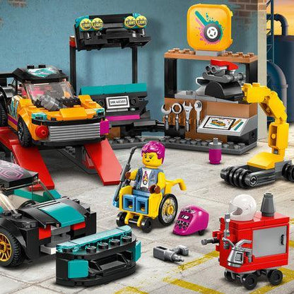 LEGO Custom Car Garage 60389 City LEGO CITY @ 2TTOYS | Official LEGO shop😊🥰 LEGO €. 42.48