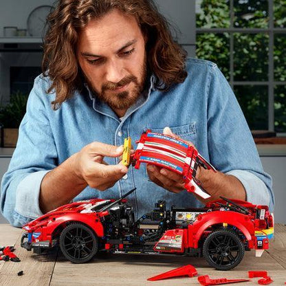 LEGO Ferrari 488 GTE Supercar 42125 Technic LEGO TECHNIC @ 2TTOYS LEGO €. 169.49