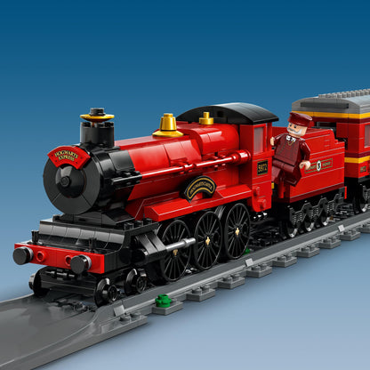 LEGO Hogwarts Express & Hogsmeade Station 76423 Harry Potter LEGO HARRY POTTER @ 2TTOYS LEGO €. 129.99