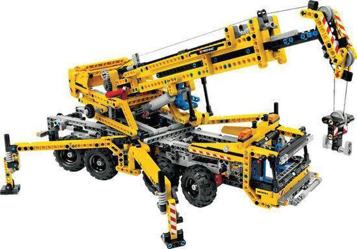 LEGO Mobile Crane 8053 TECHNIC LEGO TECHNIC @ 2TTOYS | Official LEGO shop😊🥰 LEGO €. 99.99