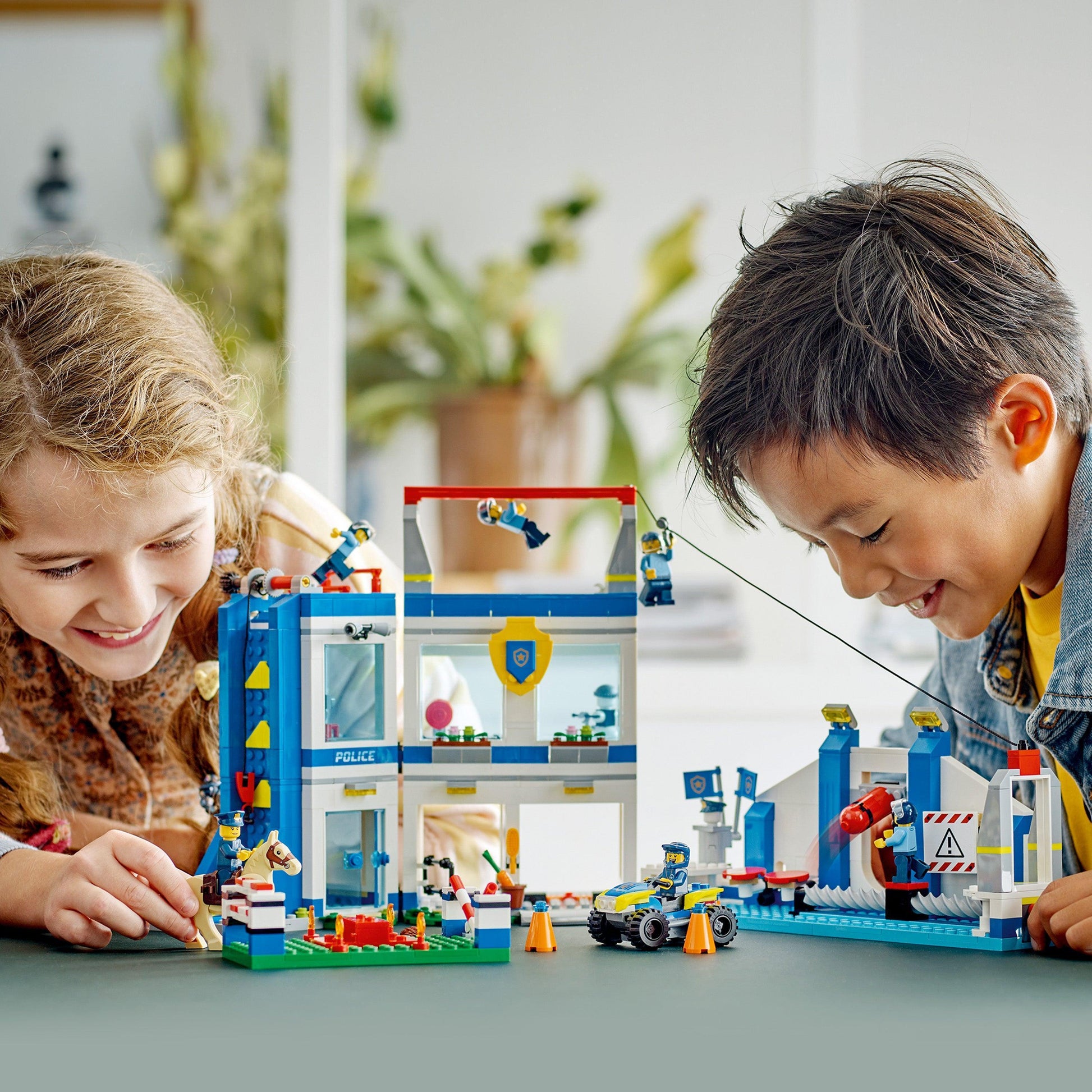 LEGO Police Training Academy 60372 City LEGO CITY @ 2TTOYS | Official LEGO shop😊🥰 LEGO €. 75.99