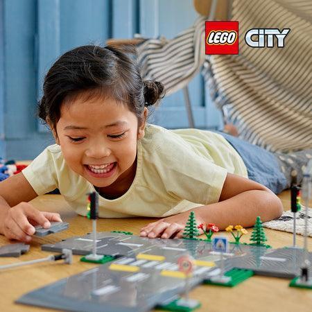 LEGO Road Plates 60304 City Ville LEGO CITY VILLE @ 2TTOYS | Official LEGO shop😊🥰 LEGO €. 16.49