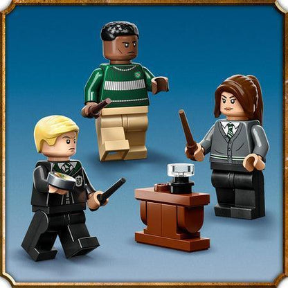 LEGO Slytherin House Banner 76410 Harry Potter LEGO HARRY POTTER @ 2TTOYS | Official LEGO shop😊🥰 LEGO €. 34.99