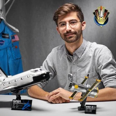 LEGO Space Shuttle Discovery 10283 Creator Expert LEGO CREATOR EXPERT @ 2TTOYS | Official LEGO shop😊🥰 LEGO €. 199.99