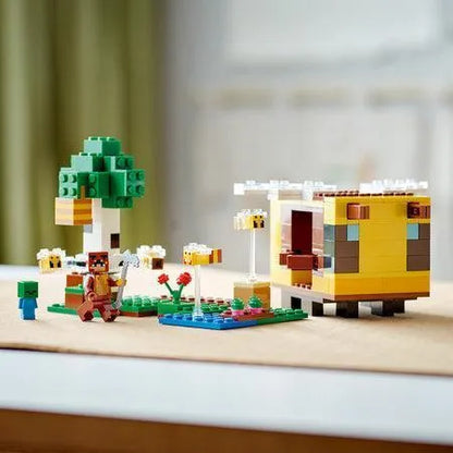LEGO The Bee Cottage 21241 Minecraft LEGO MINECRAFT @ 2TTOYS | Official LEGO shop😊🥰 LEGO €. 19.99