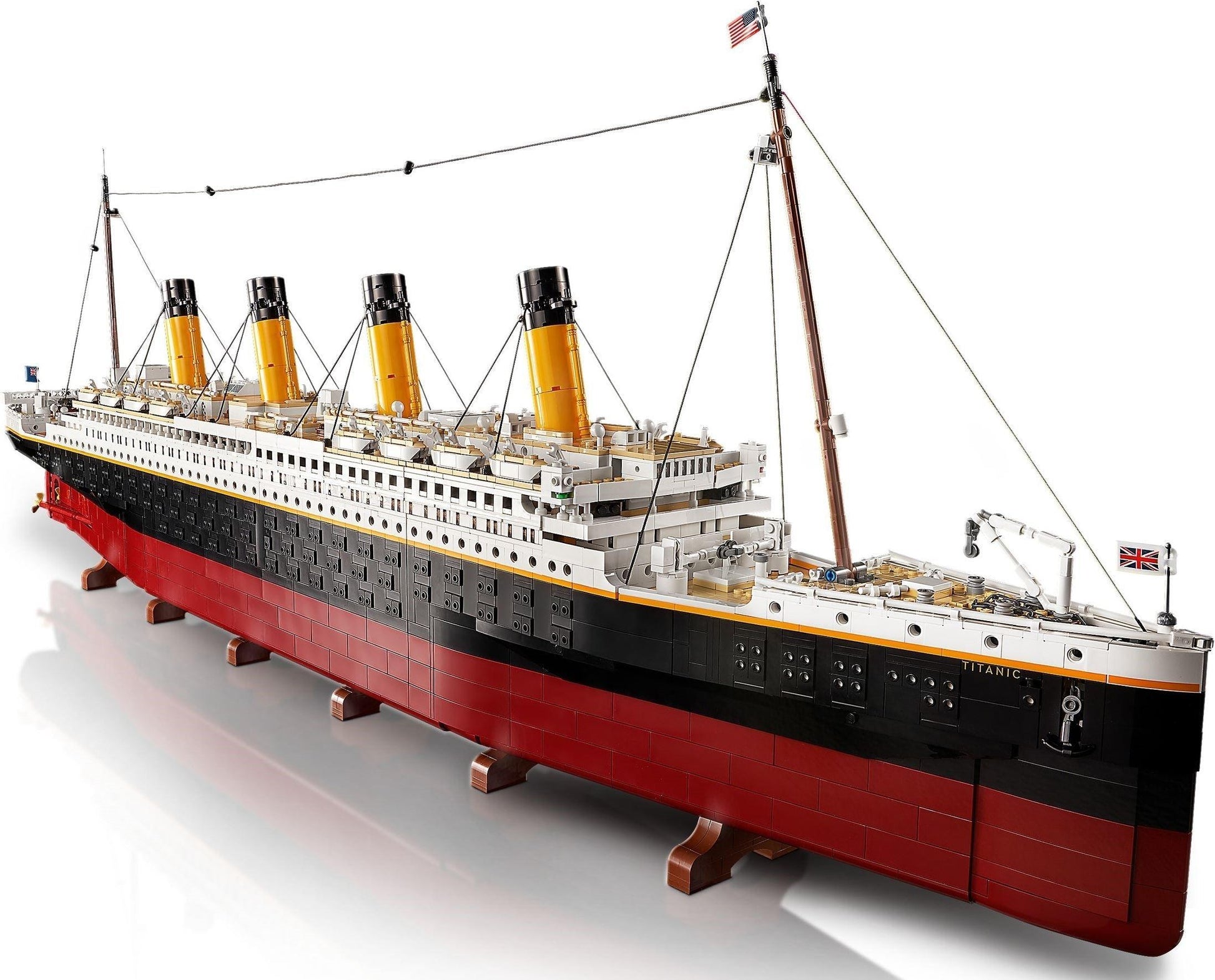 LEGO The Titanic 10294 Creator Expert LEGO CREATOR EXPERT @ 2TTOYS LEGO €. 699.99