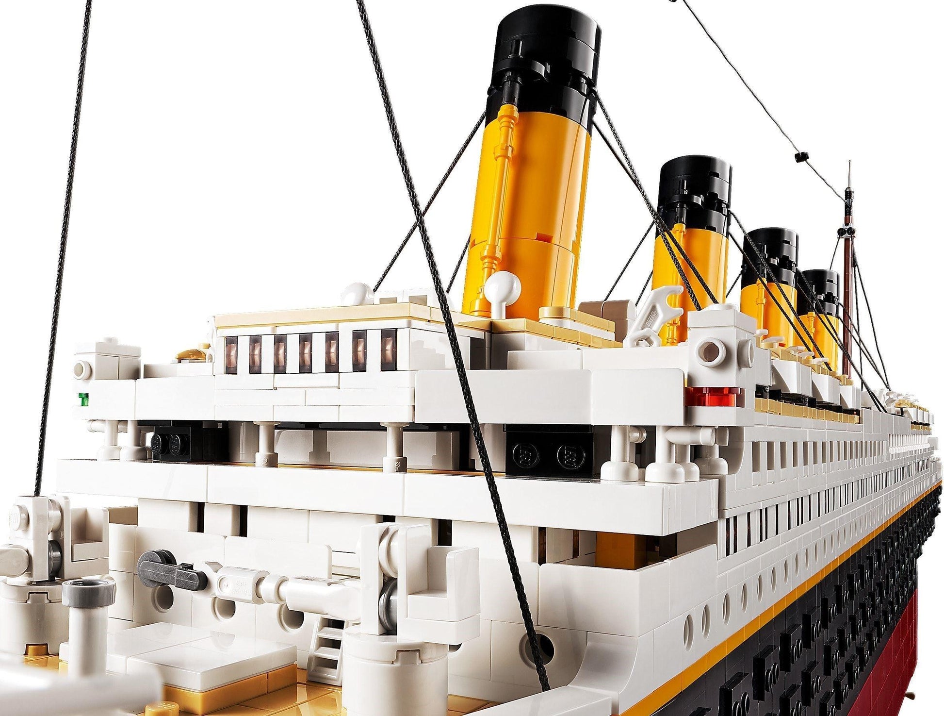 LEGO The Titanic 10294 Creator Expert LEGO CREATOR EXPERT @ 2TTOYS LEGO €. 699.99