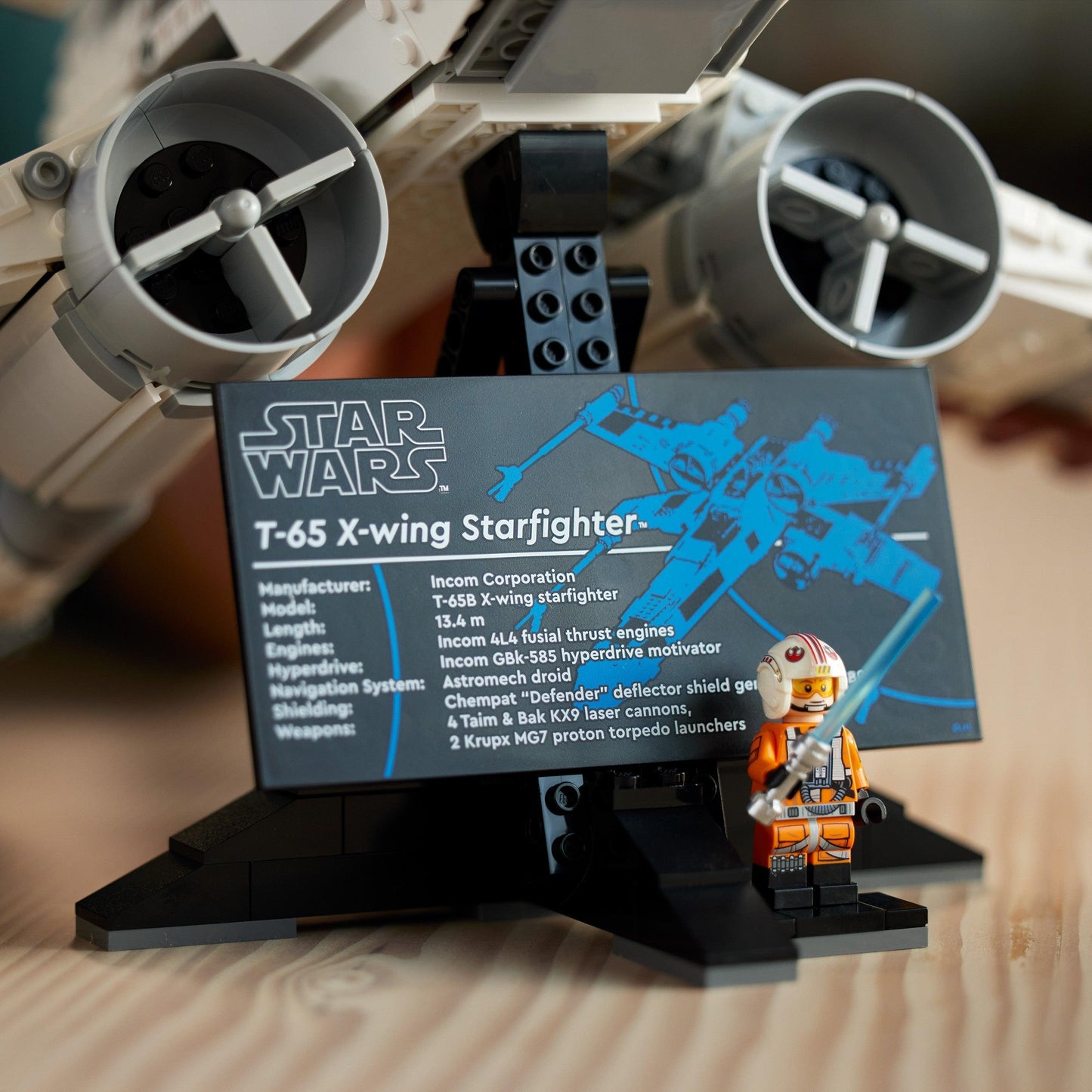 LEGO The X-Wing Fighter from Luke Skywalker 75355 StarWars LEGO STARWARS @ 2TTOYS LEGO €. 239.99