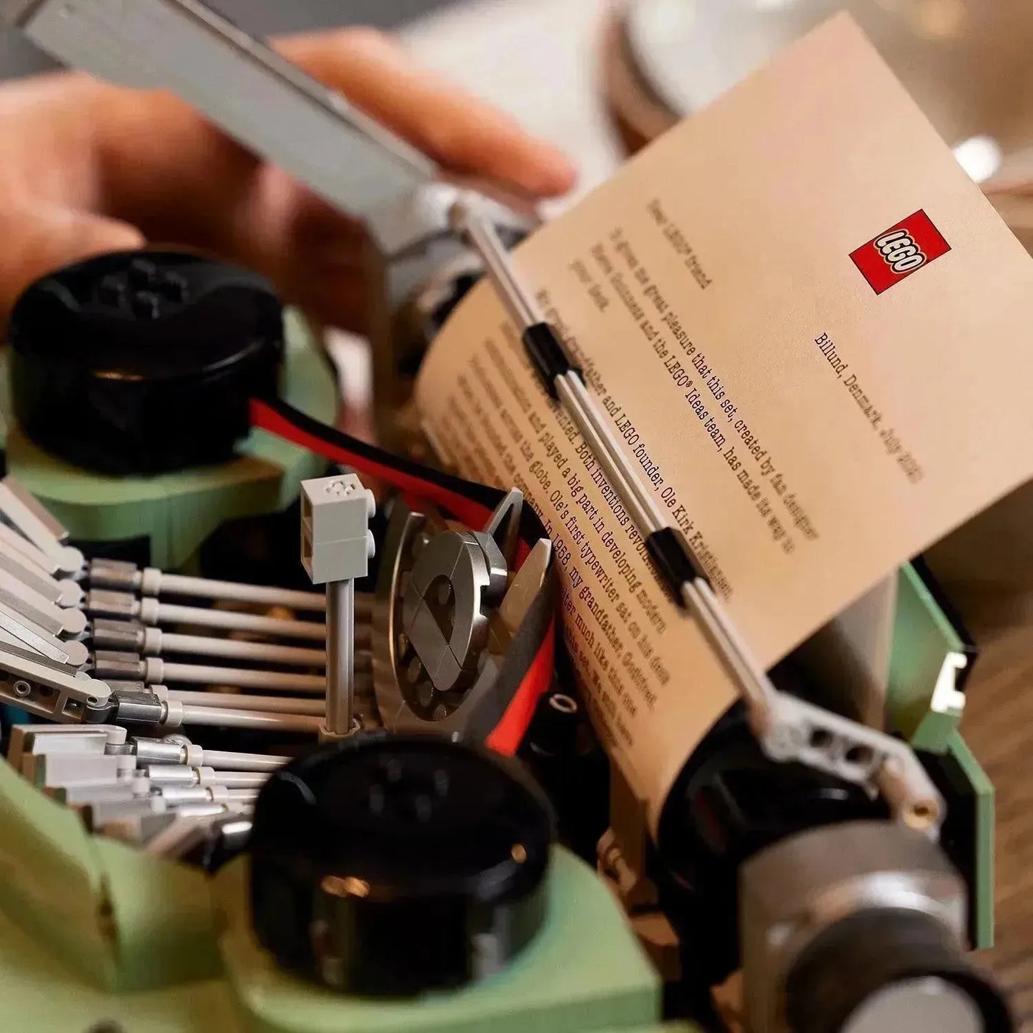 LEGO Type machine / Typewriter 21327 Ideas (USED) LEGO IDEAS @ 2TTOYS | Official LEGO shop😊🥰 LEGO €. 174.99