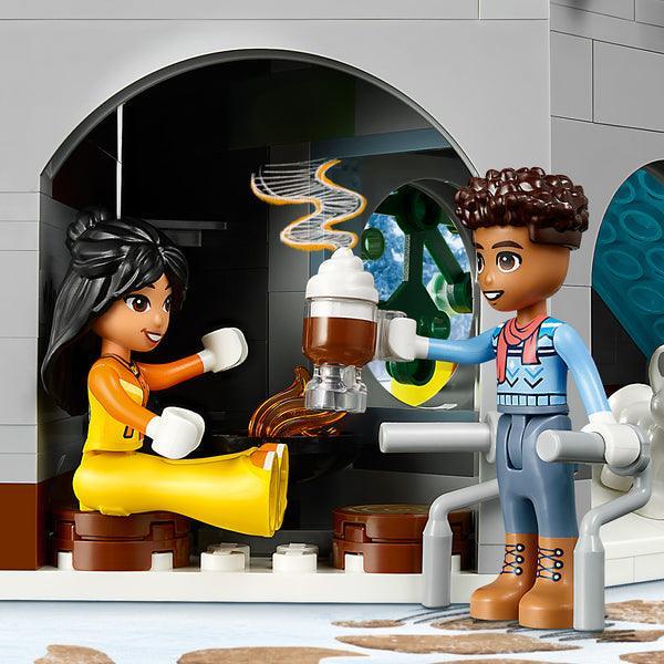 LEGO Vakantie skipiste en café 41756 Friends LEGO FRIENDS @ 2TTOYS | Official LEGO shop😊🥰 LEGO €. 71.98