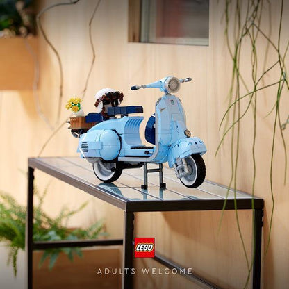 LEGO Vespa 125 Piaggio Scooter 10298 Icons LEGO CREATOR EXPERT @ 2TTOYS | Official LEGO shop😊🥰 LEGO €. 84.99